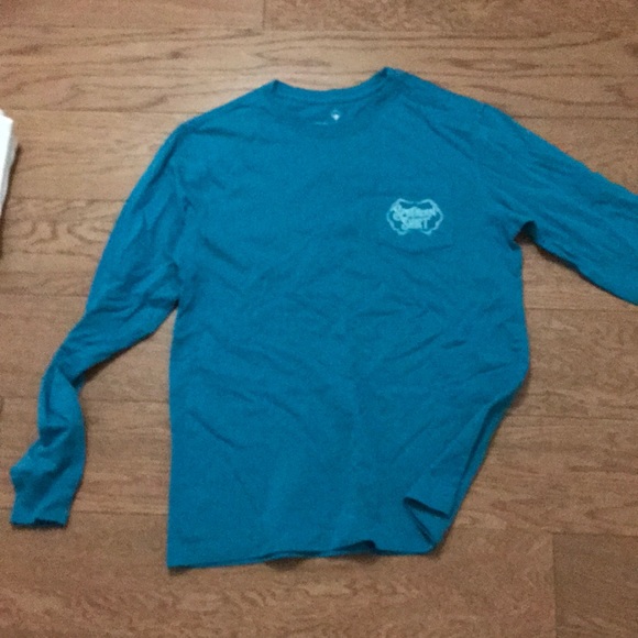 simply southern shirt with a deer on the back - Picture 1 of 3